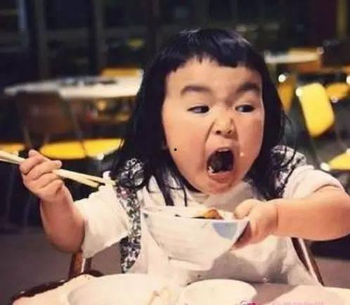 娱乐吃瓜酱外婆是谁,娱乐吃瓜酱外婆的真实身份，背后故事令人惊讶